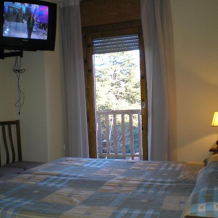 Apartamentos Turisticos Sol Y Nieve Χάκα Εξωτερικό φωτογραφία